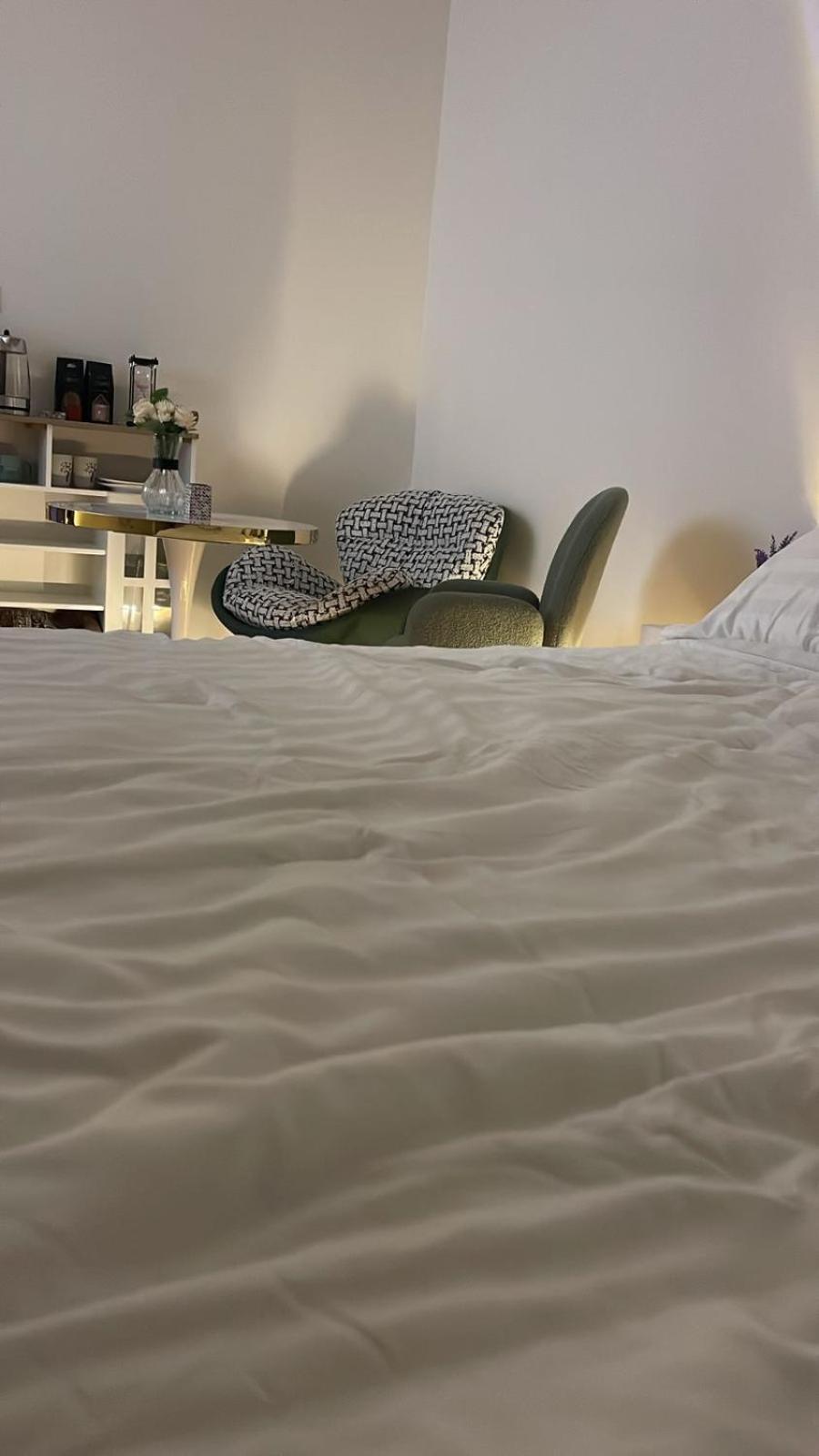 استوديو هادى وجميل بسرير وجلسة بالقرب من البوليفارد Apartment Riyadh