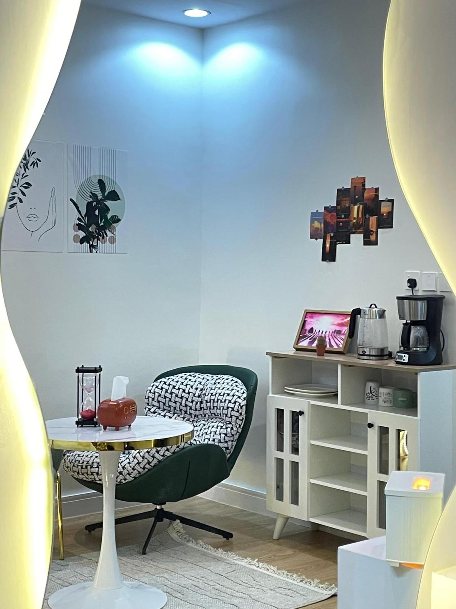 استوديو هادى وجميل بسرير وجلسة بالقرب من البوليفارد Apartment Riyadh